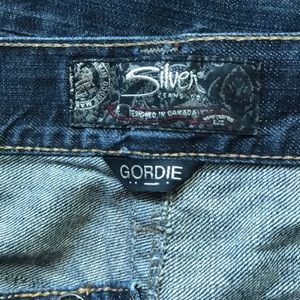 4 pairs of Silver “Gordie” jeans 36/32